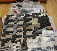 İzmir'de organize suç ağlarına dev darbe: Binlerce parça ele geçirildi