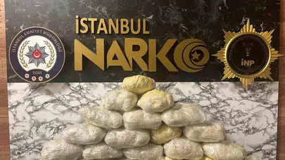 Beylikdüzü’nde zehir tacirlerine darbe: 21 kiloluk sevkiyata suçüstü