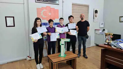 Zonguldak'ın havasını değiştirecek proje: Ortaokullu gençlerden sokak lambalı çözüm